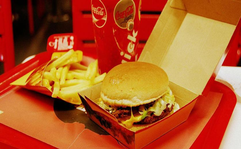 Researchers Find Toxic Fluorinated Chemicals in Fast Food Wrappers